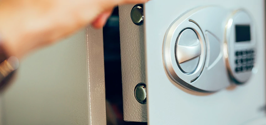 Fingerprint Safe Openers in Calexico, CA